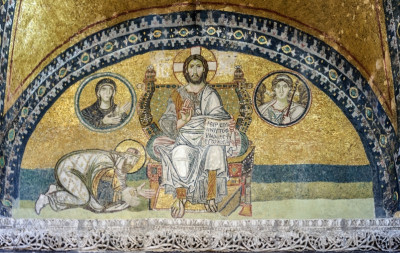 Hagia_Sophia_Imperial_Gate_mosaic_1.jpg